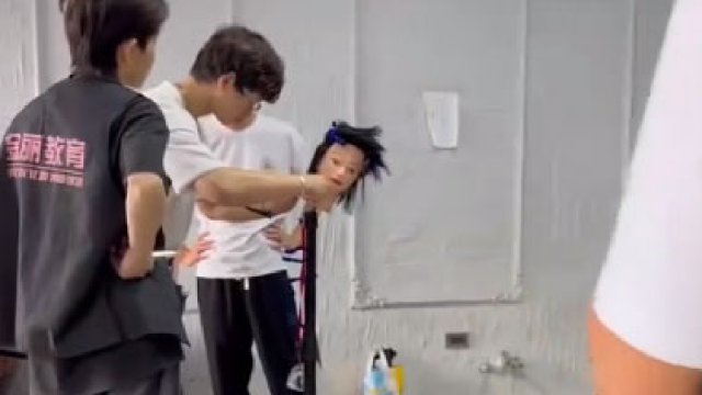 为什么那么多人选择学美发，他们都看中了什么？