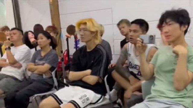 为什么这么多人学美发，原来不只找工作那么简单